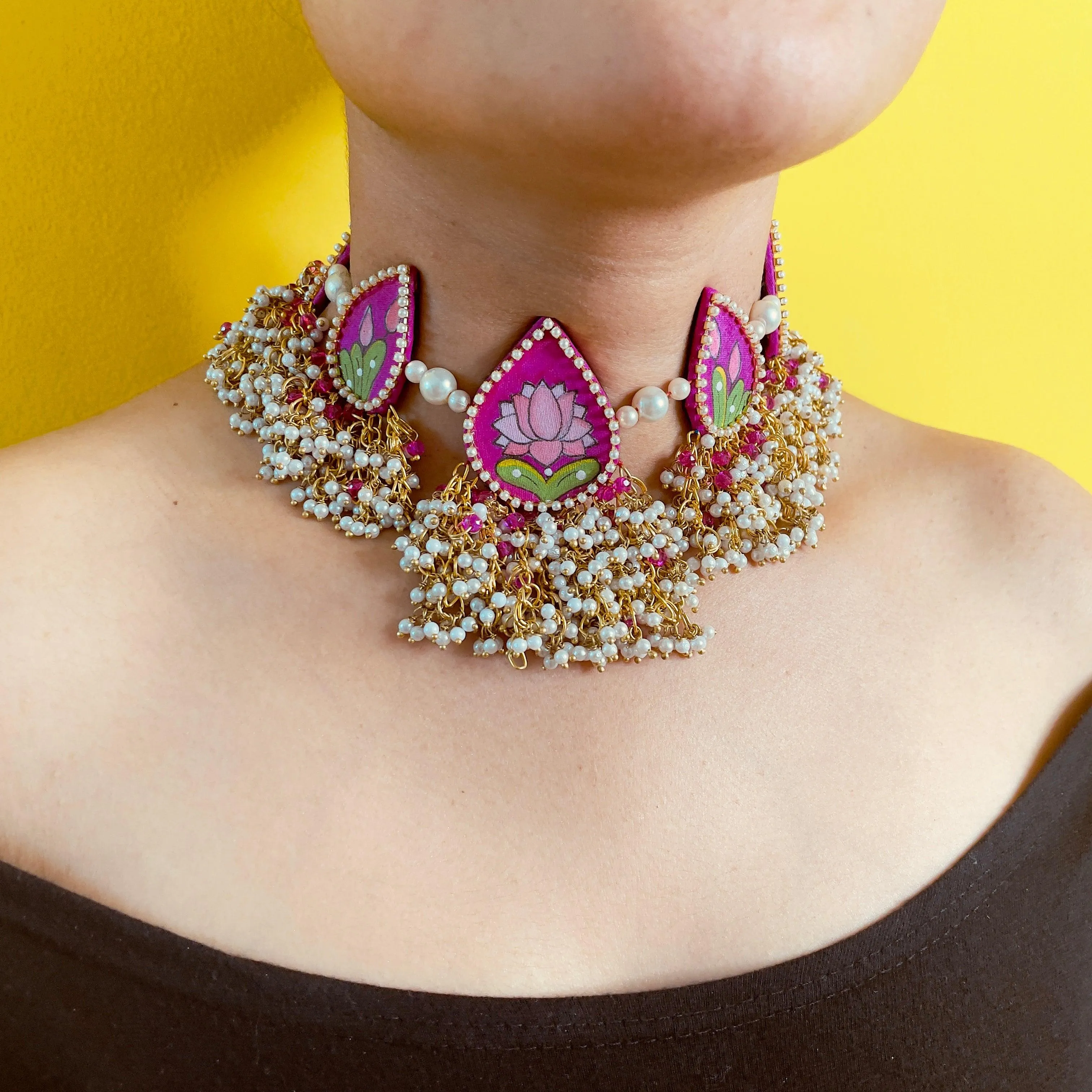 Amelia Handpainted (Choker)