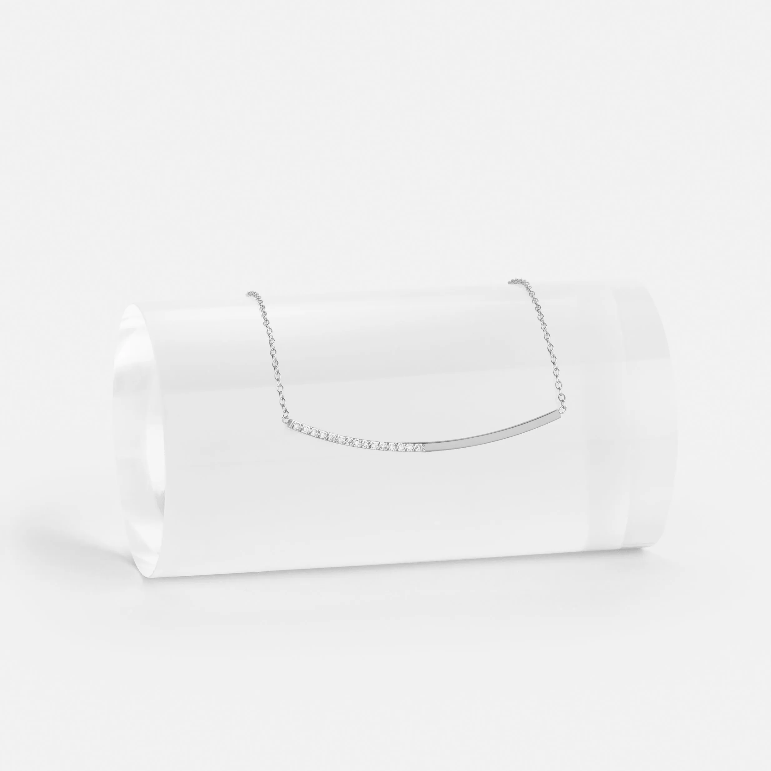 Iva Choker