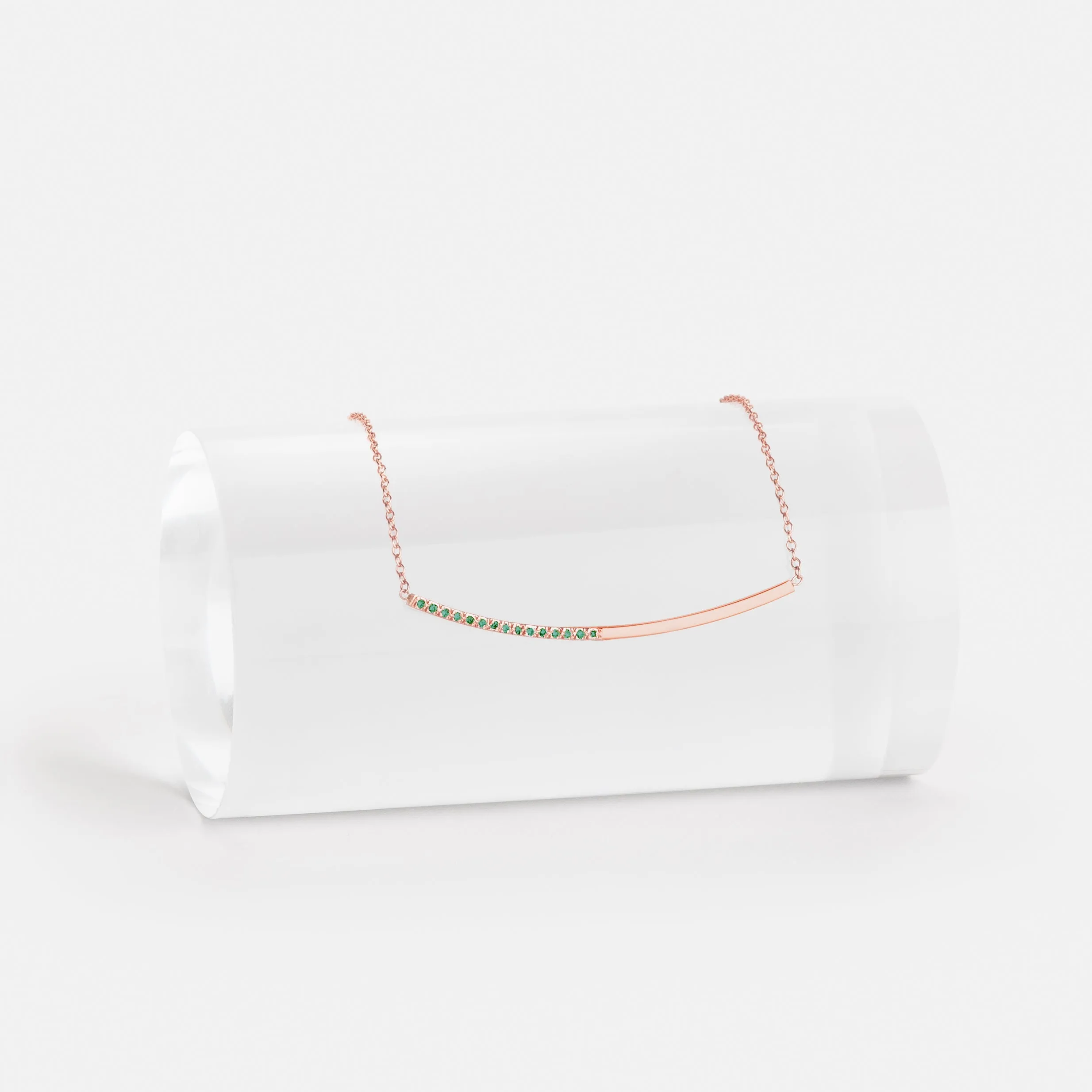 Iva Choker