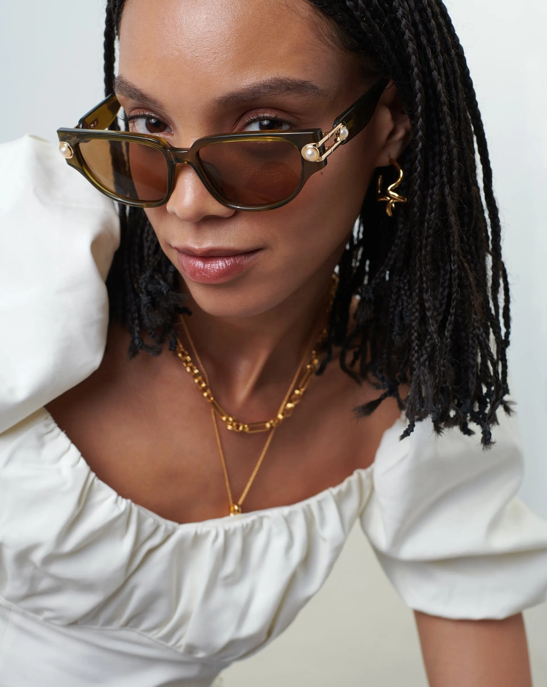 Le Specs Serpens Link Cat-Eye Sunglasses | Olive/Pearl