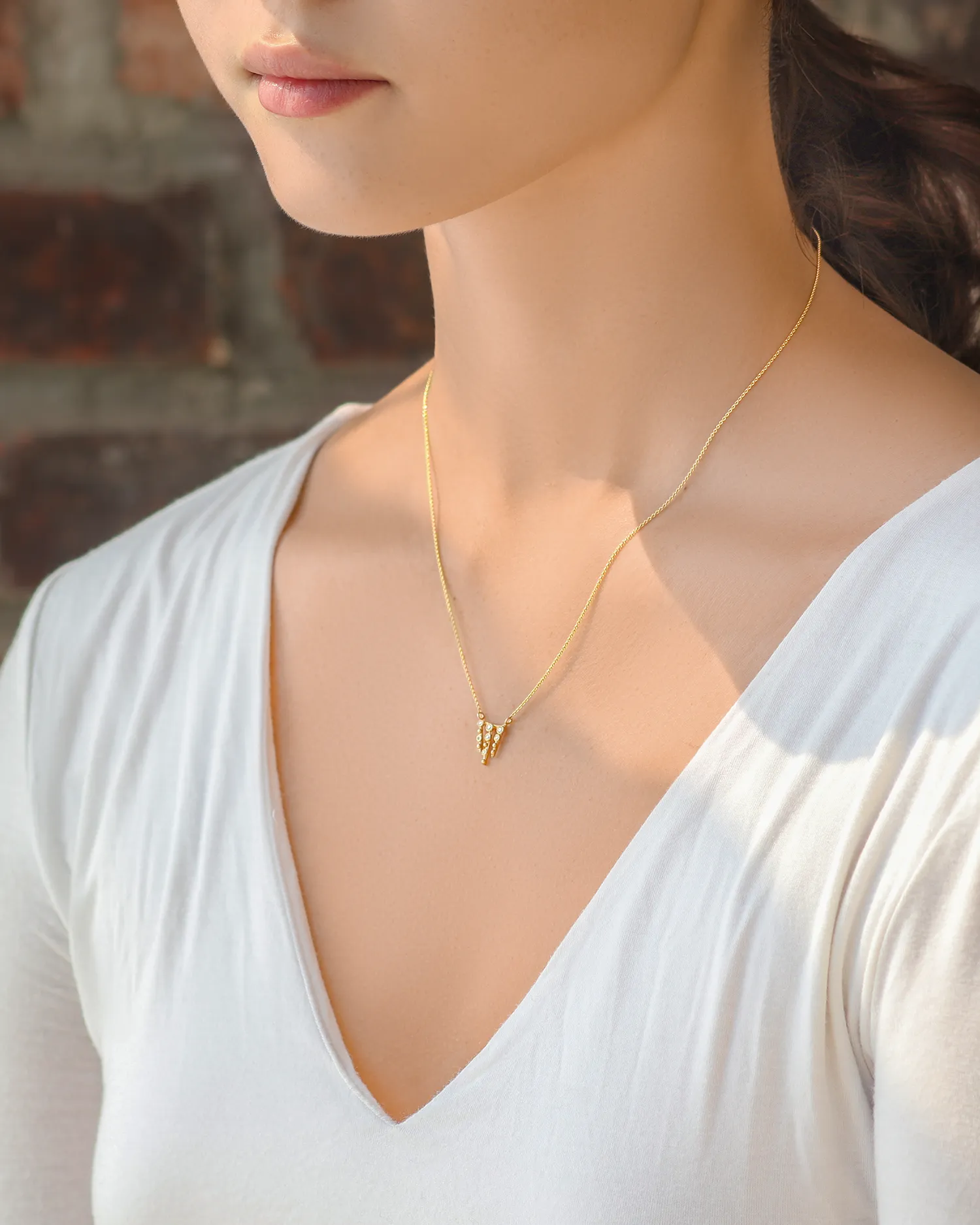 Melee 67 / White Diamond Pendant
