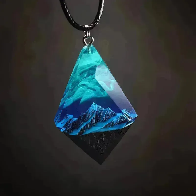 Snow Mountain Aurora Luminous Pendant Noctilucent Resin Necklace