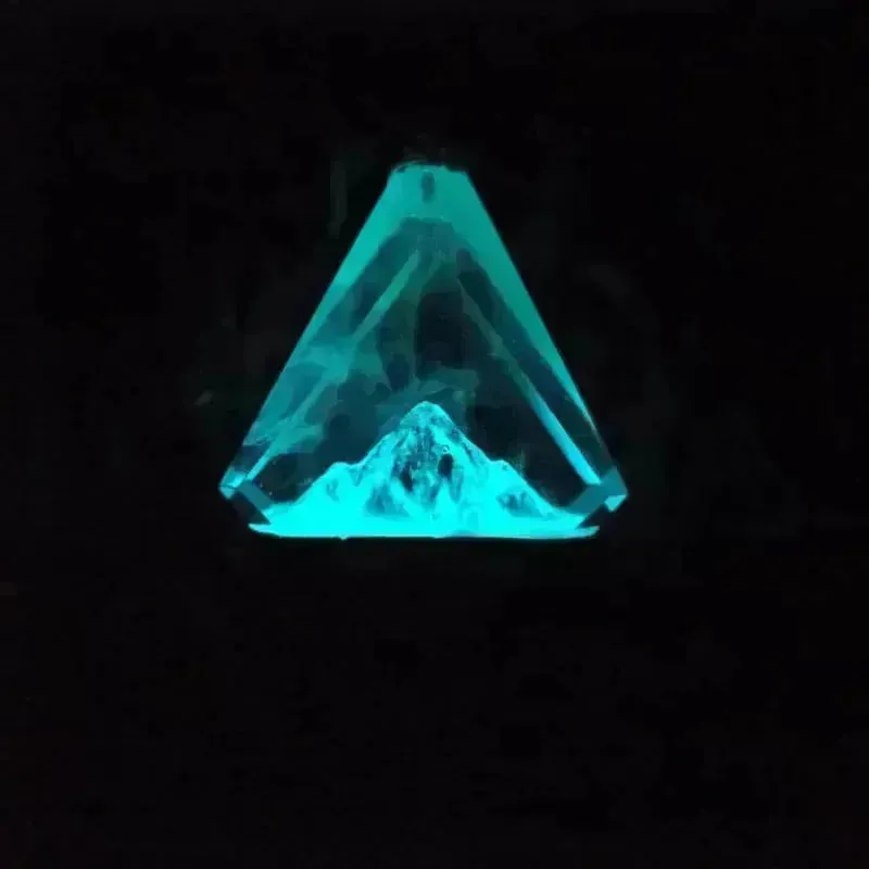 Snow Mountain Aurora Luminous Pendant Noctilucent Resin Necklace