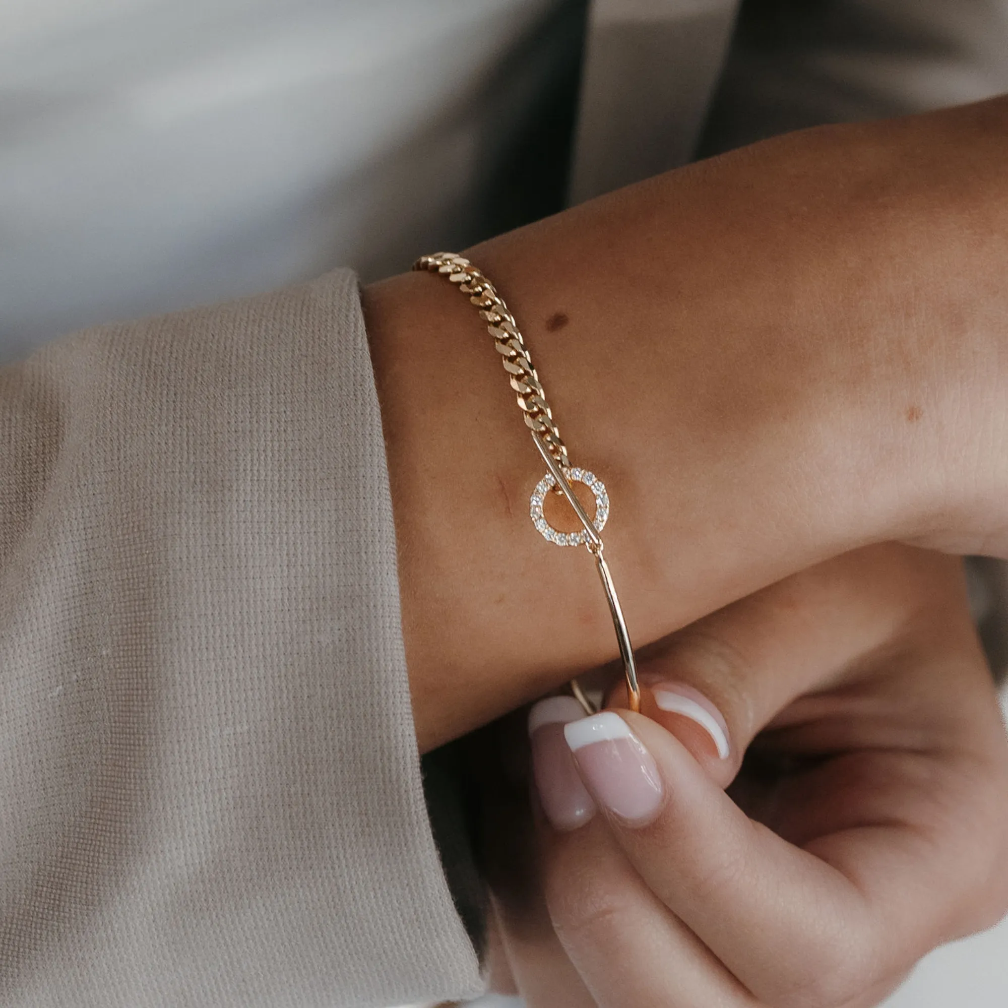 Soft Curb Link Bangle Bracelet