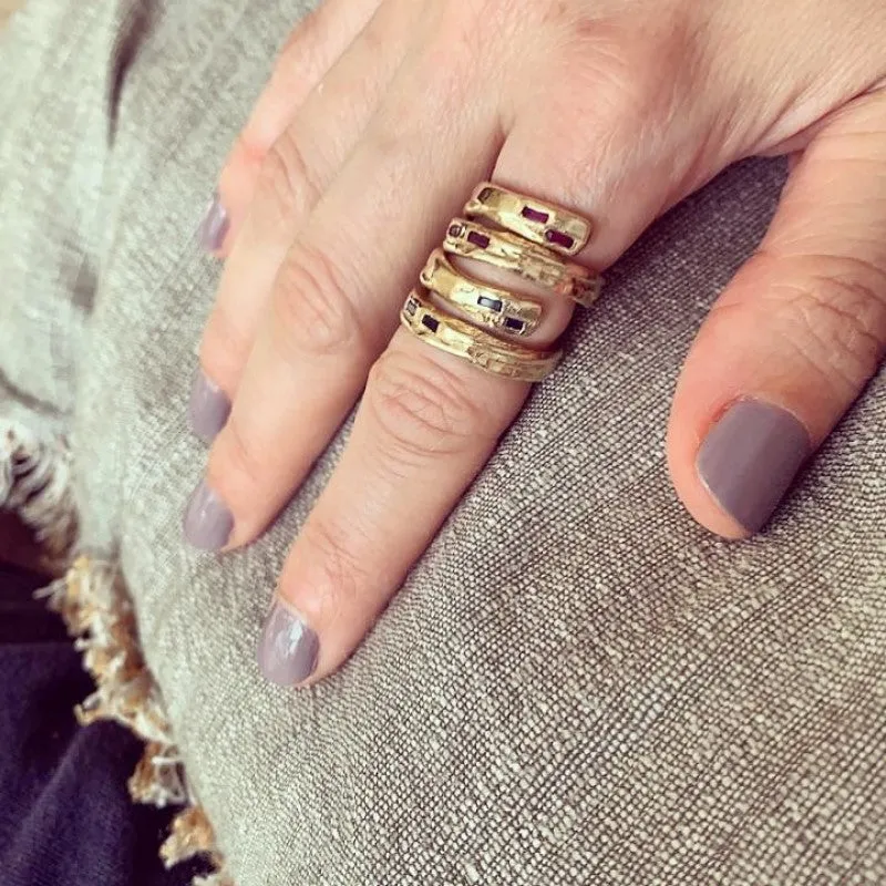 Spine Ring Set in gold with diamond baguettes